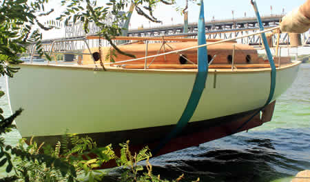 самодельная яхта спуск на воду